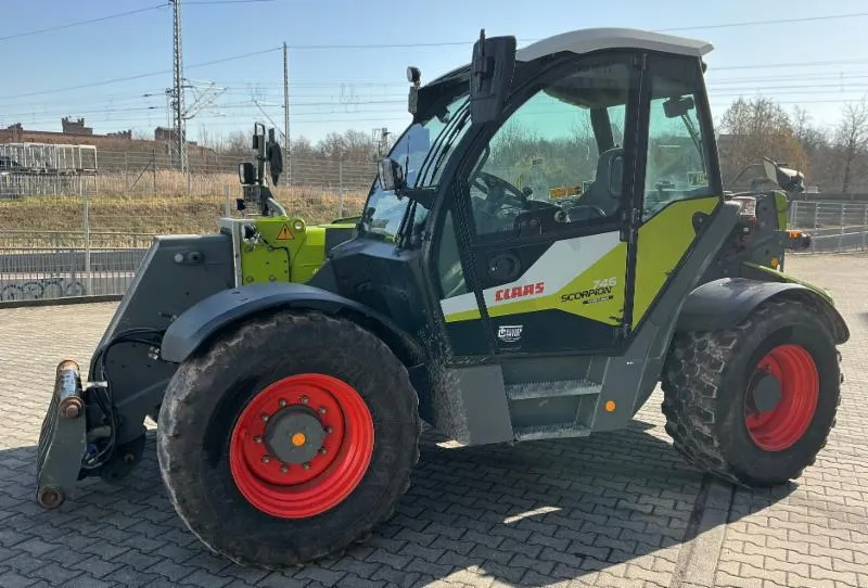 CLAAS SCORPION 746 VP Stage V