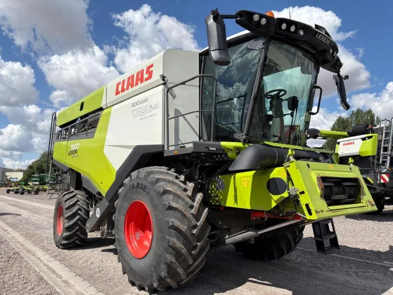 CLAAS LEXION 7500
