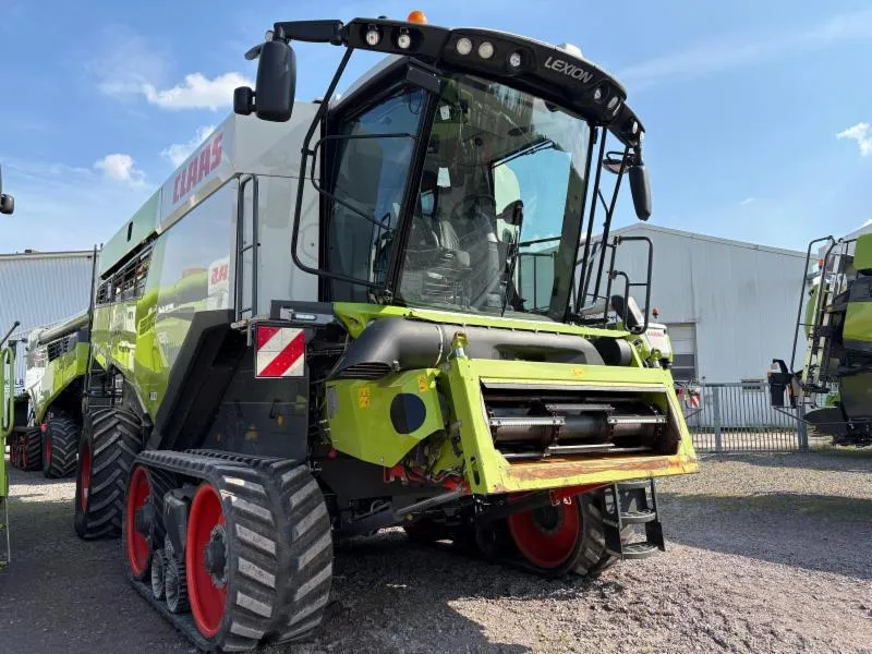 CLAAS LEXION 8700 TERRA TRAC